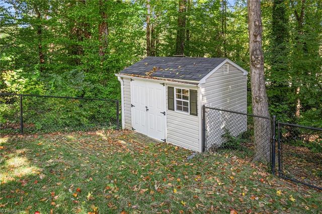 926 Benfield Drive, Greensboro, NC 27410