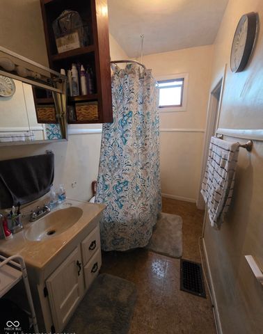 306 E Monroe Street, Alexandria, IN 46001