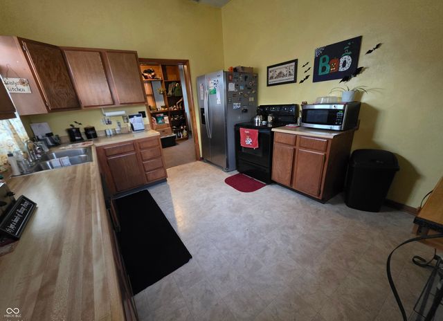 306 E Monroe Street, Alexandria, IN 46001