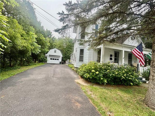 21 West Elizabeth Street, Skaneateles, NY 13152