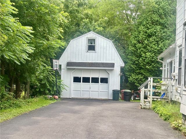 21 West Elizabeth Street, Skaneateles, NY 13152