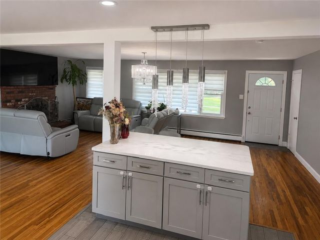 1972 Collingswood Drive, Bethlehem City, PA 18018