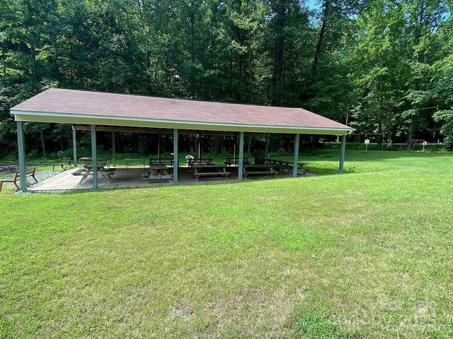 8752 Kittinger Drive, Connelly Springs, NC 28612