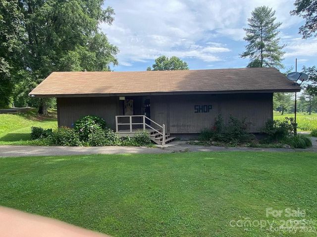 8752 Kittinger Drive, Connelly Springs, NC 28612