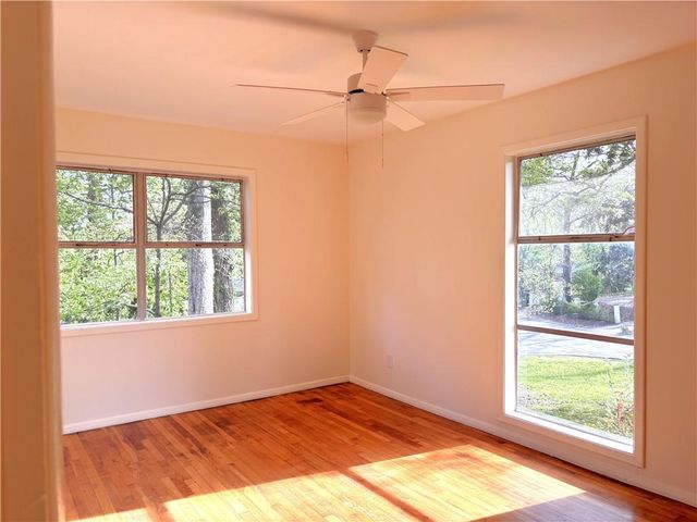 5009 Crowe Drive SE, Smyrna, GA 30082