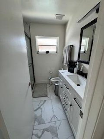 2161 NW 89th Terrace B, Pembroke Pines, FL 33024