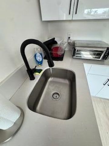 2161 NW 89th Terrace B, Pembroke Pines, FL 33024