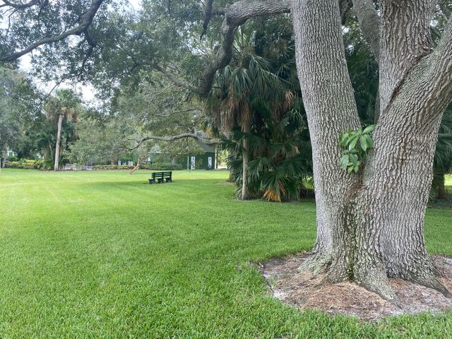 2217 Flower Tree Circle, Melbourne, FL 32935