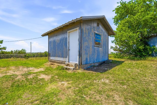 432 County Road 492, Stephenville, TX 76401