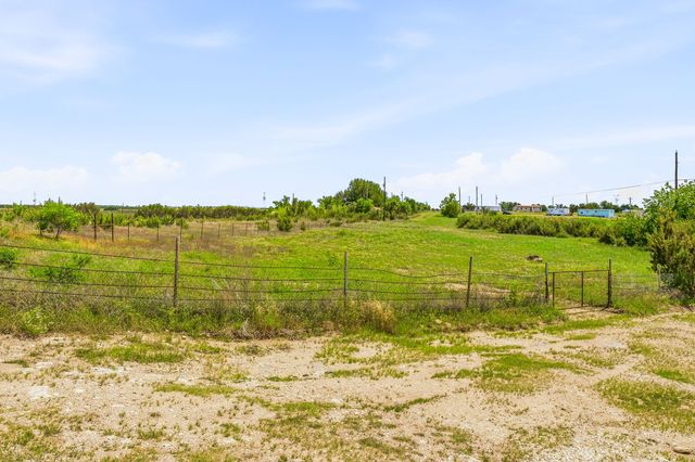 432 County Road 492, Stephenville, TX 76401