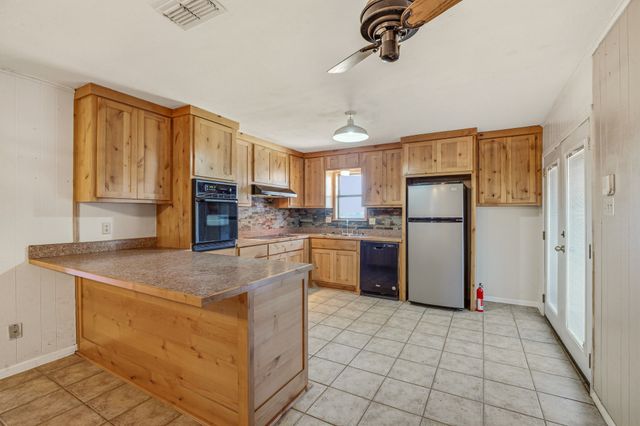 432 County Road 492, Stephenville, TX 76401