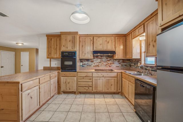 432 County Road 492, Stephenville, TX 76401