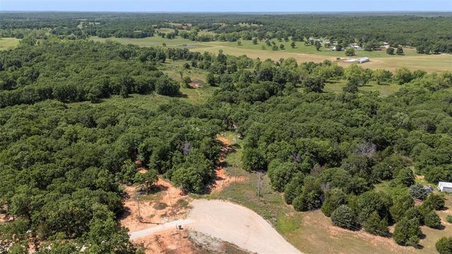 21896 Lilly Drive, Tecumseh, OK 74873