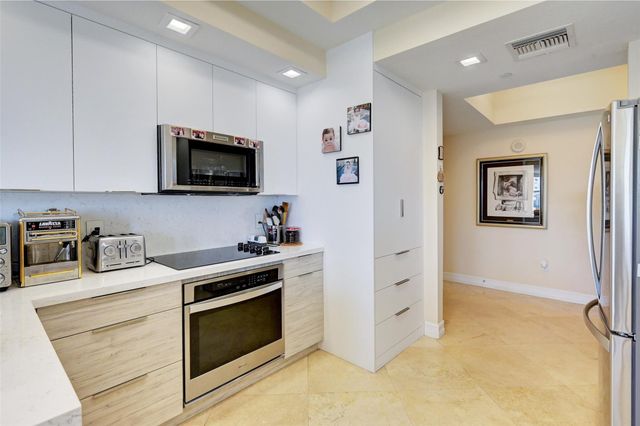 1395 S OCEAN Boulevard 8A, Pompano Beach, FL 33062