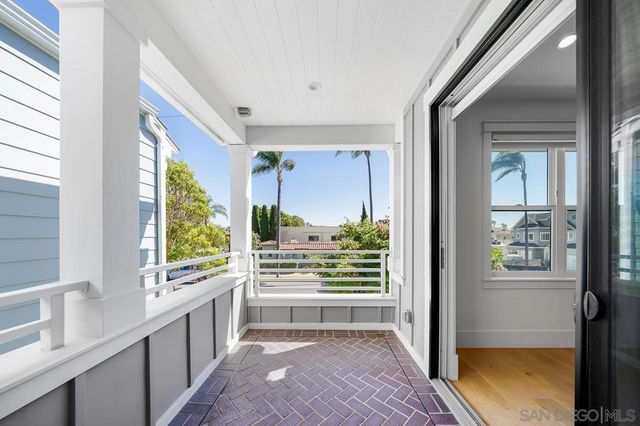 825 9th St., Coronado, CA 92118