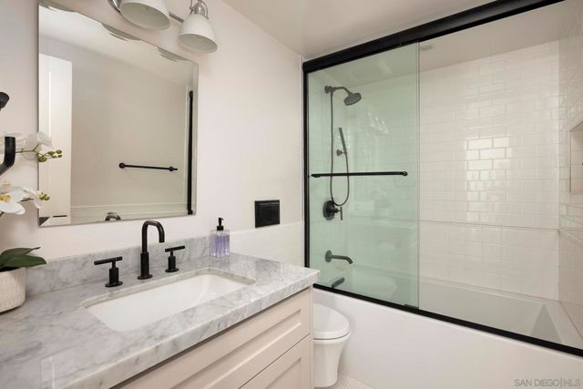 825 9th St., Coronado, CA 92118