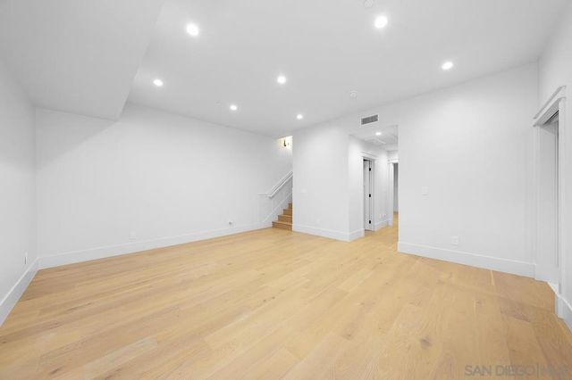 825 9th St., Coronado, CA 92118