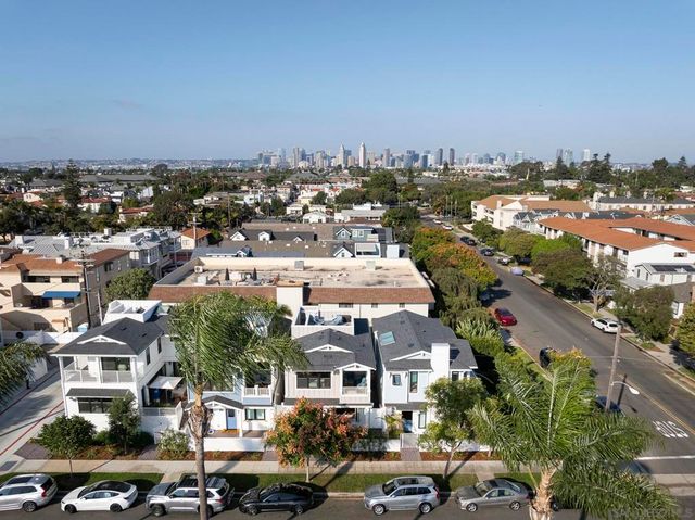 825 9th St., Coronado, CA 92118