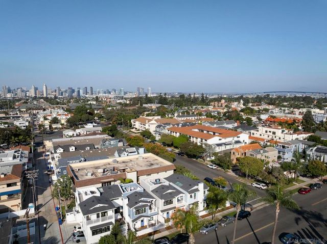 825 9th St., Coronado, CA 92118