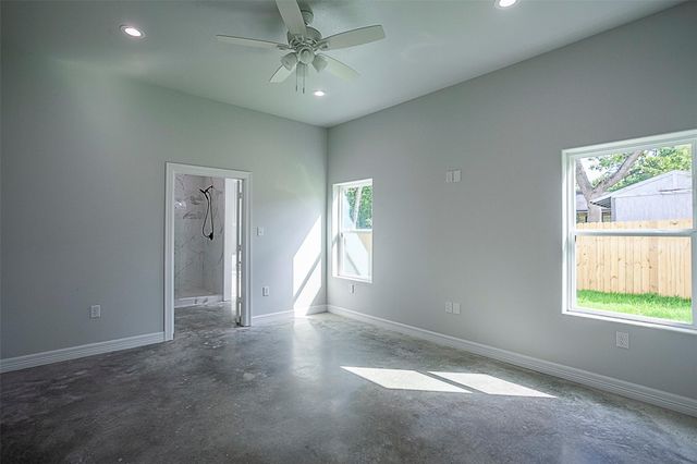 177 Parkside Loop, Brookeland, TX 75931