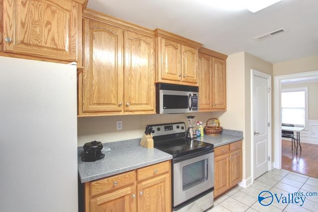 16874 Raspberry Lane, Athens, AL 35613