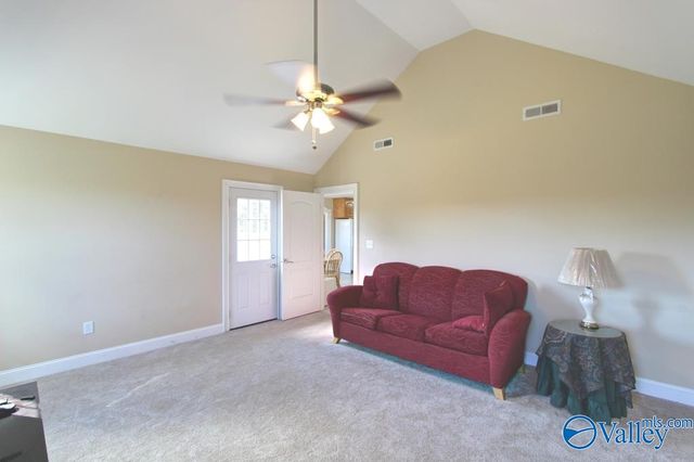 16874 Raspberry Lane, Athens, AL 35613