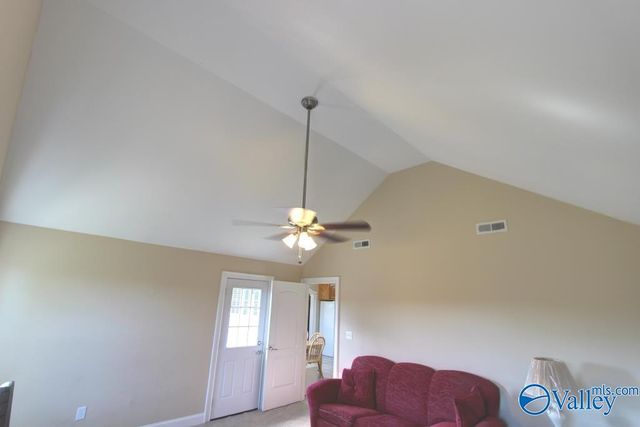 16874 Raspberry Lane, Athens, AL 35613