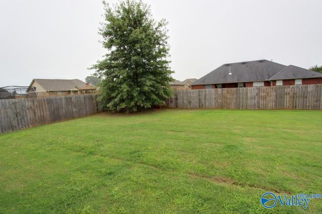16874 Raspberry Lane, Athens, AL 35613