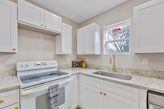 650 N BATTIN, Wichita, KS 67208