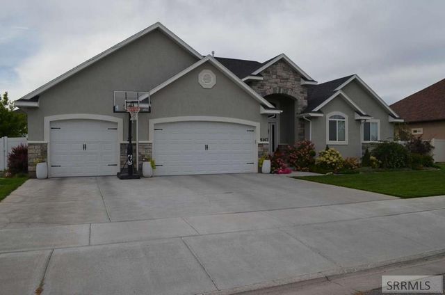 5147 Eaglewood Drive, Idaho Falls, ID 83401