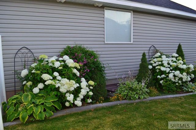 5147 Eaglewood Drive, Idaho Falls, ID 83401