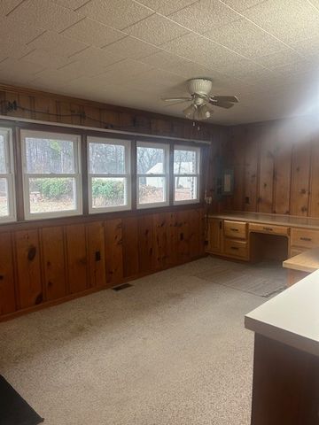 208 Oakdale Rd, Camden, TN 38320