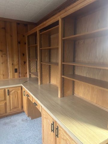 208 Oakdale Rd, Camden, TN 38320