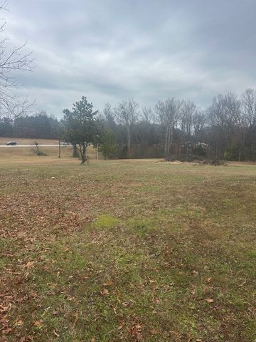 208 Oakdale Rd, Camden, TN 38320