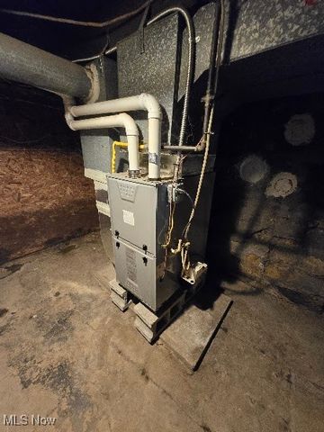 958 Central Avenue, Bellaire, OH 43906