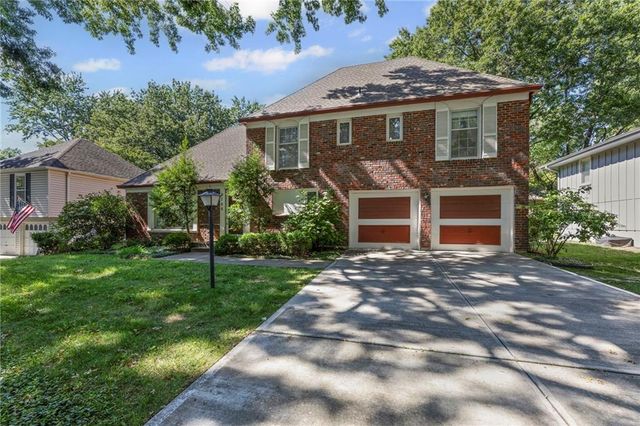 9708 W 96th Terrace, Overland Park, KS 66212