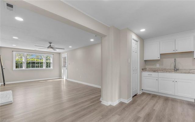 325 Fox Hill RD, Hampton, VA 23669