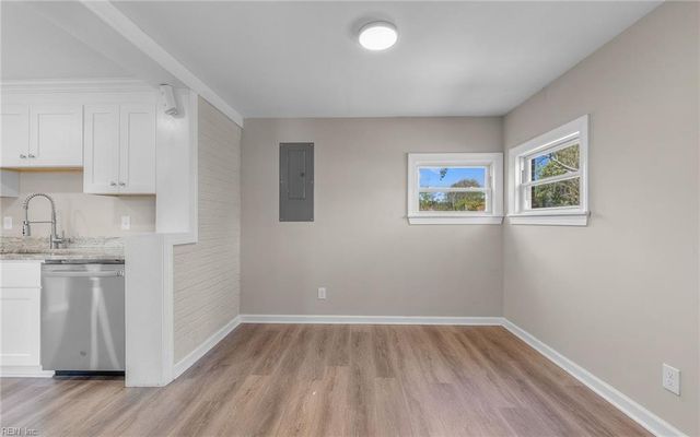 325 Fox Hill RD, Hampton, VA 23669