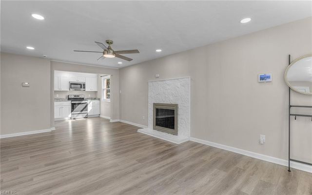 325 Fox Hill RD, Hampton, VA 23669