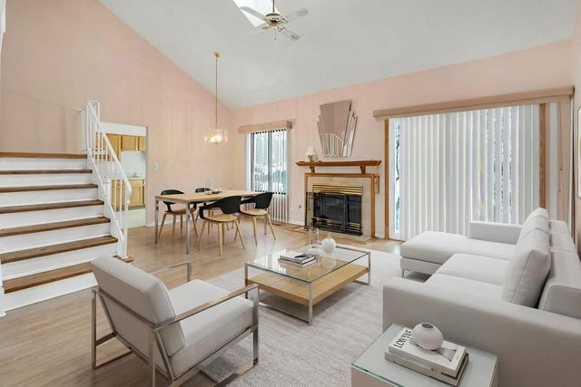 171 N Clare Court, Wood Dale, IL 60191