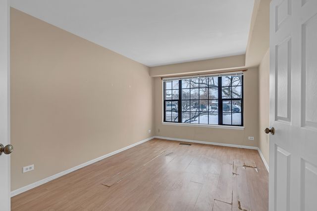 171 N Clare Court, Wood Dale, IL 60191