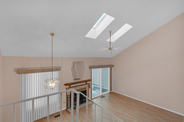 171 N Clare Court, Wood Dale, IL 60191