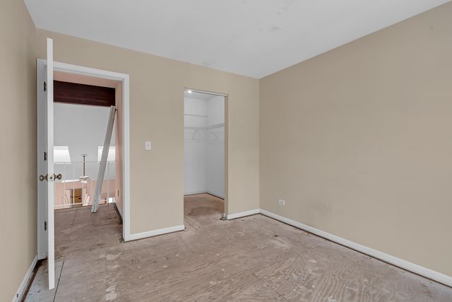 171 N Clare Court, Wood Dale, IL 60191