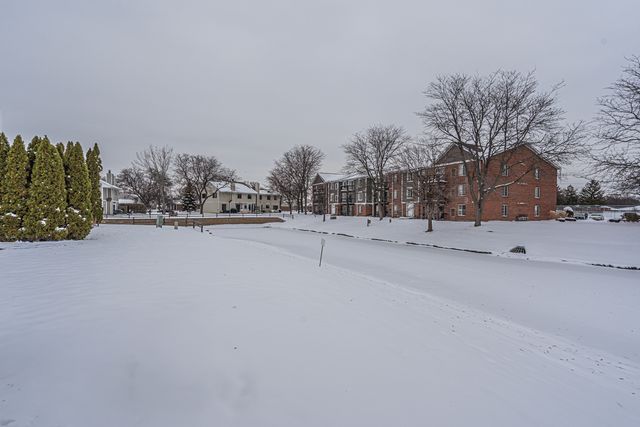 171 N Clare Court, Wood Dale, IL 60191