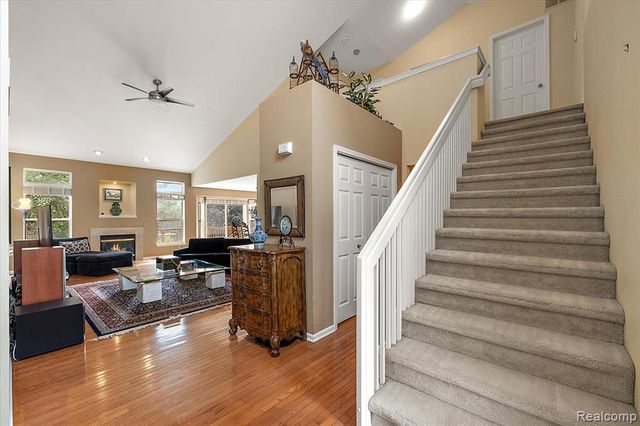 1735 Treyborne Circle, Commerce Twp, MI 48390