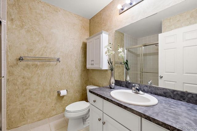 1735 Treyborne Circle, Commerce Twp, MI 48390