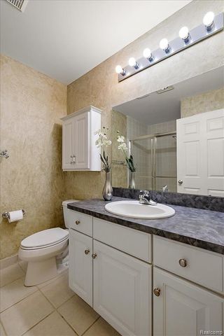 1735 Treyborne Circle, Commerce Twp, MI 48390