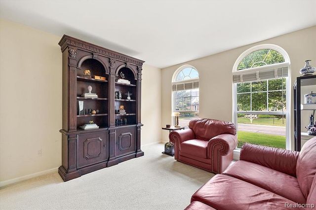 1735 Treyborne Circle, Commerce Twp, MI 48390