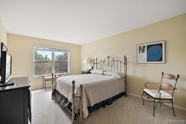 1735 Treyborne Circle, Commerce Twp, MI 48390