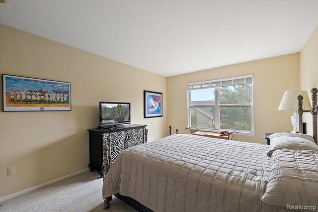 1735 Treyborne Circle, Commerce Twp, MI 48390